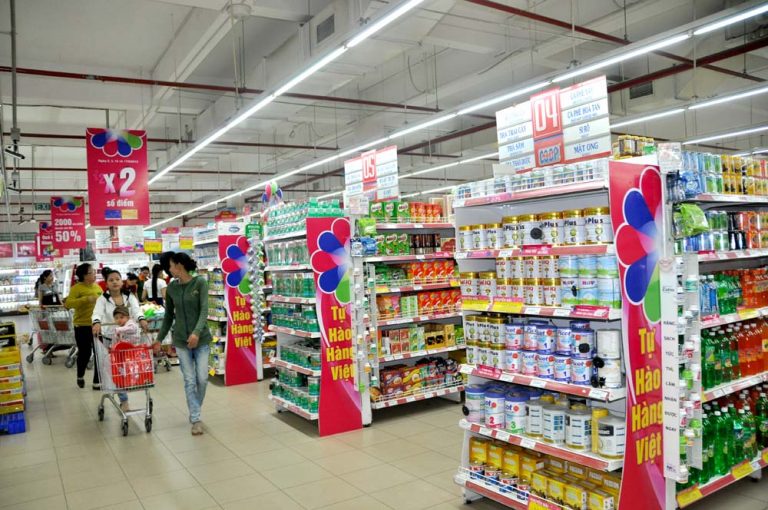 Lắp đặt kệ siêu thị cho cửa hàng tiện ích tại Hà Tĩnh